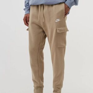 NIKESPORTSWEAR CLUB FLEECE CARGO PANTS - XS - BB00413